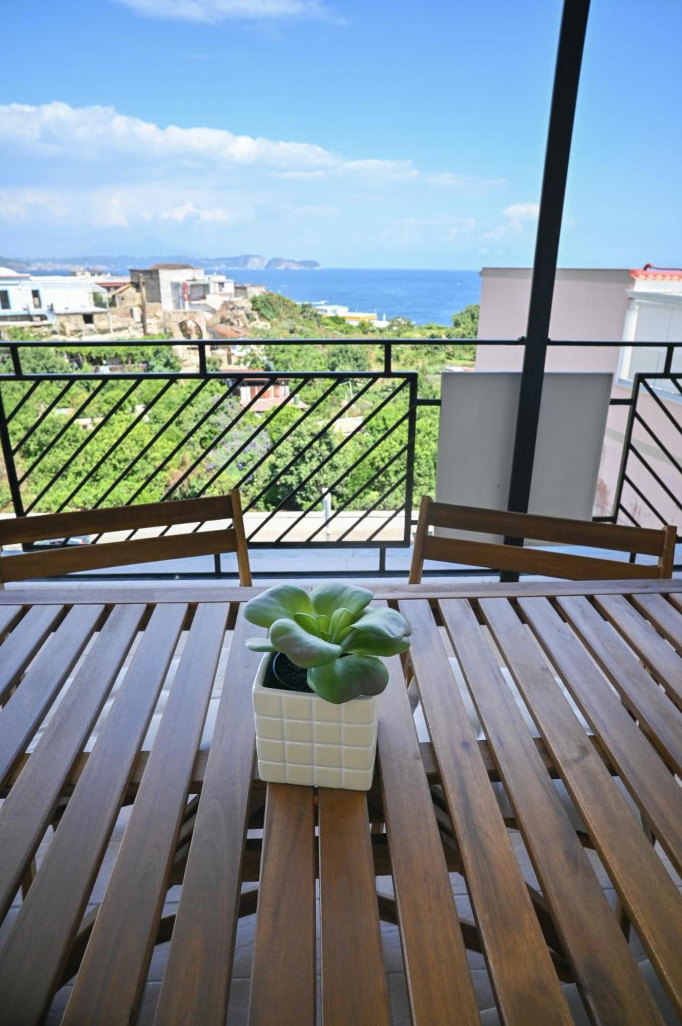 Frontemare Suites Bacoli Ngoại thất bức ảnh